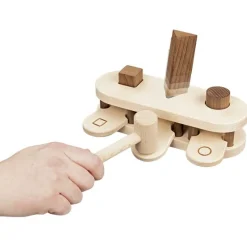 Banco para dar mazazo de madera - Goki