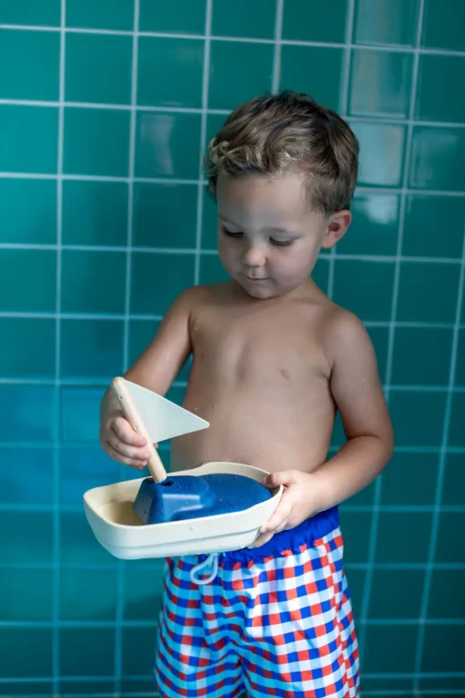 Barco de vela grande de 21 cm - Plan Toys