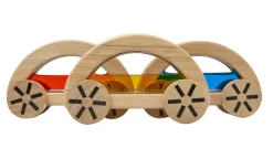 Coche con agua de color rojo - Plan Toys