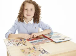 Cuaderno de pegatinas en relieve reposicionables para oficios - Melissa & Doug