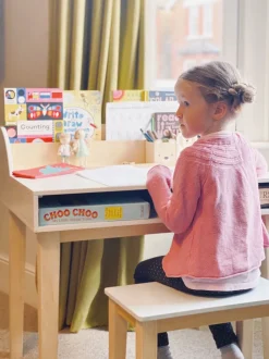 Escritorio y silla para niños de contrachapado y madera de hevea - Tender Leaf Toys
