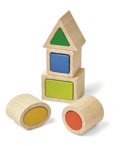 Formas geométricas que se anidan - Plan Toys