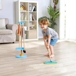 Juego de limpieza con escoba - Hape Toys