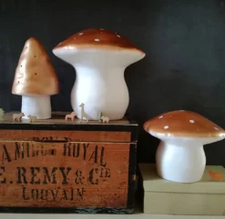 Lámpara grande de cobre con forma de seta - Egmont Toys