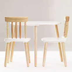 Mesa y sillas de madera - Le Toy Van