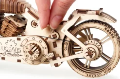 Motocicleta VM-02 modelo mecánico - Ugears