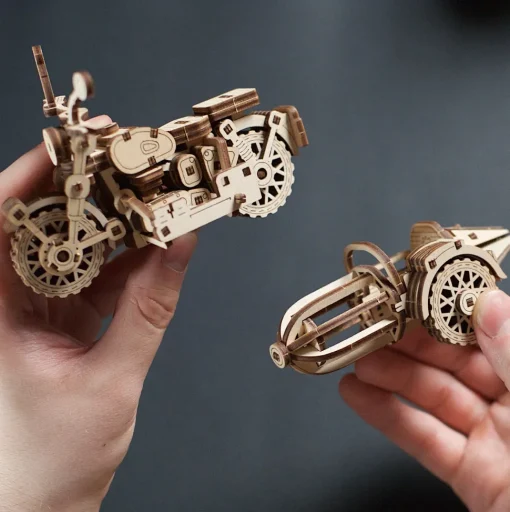 Motocicleta Voladora de Hagrid modelo mecánico - Ugears