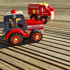 Tractor de madera roja - Egmont Toys
