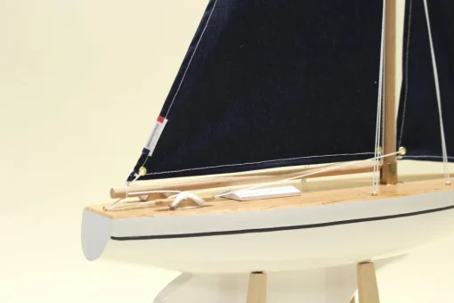 Velero Le Beajour con vela azul 30cm - Maison Tirot