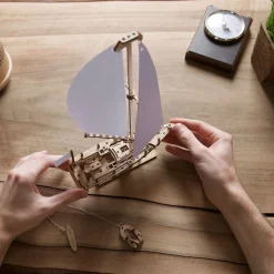 Yate Belleza de los Océanos modelo mecánico - Ugears