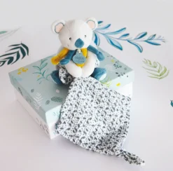 Yoca el koala de peluche con manta - Doudou et Compagnie