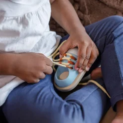 Zapato con cordones Tendresse - Plan Toys